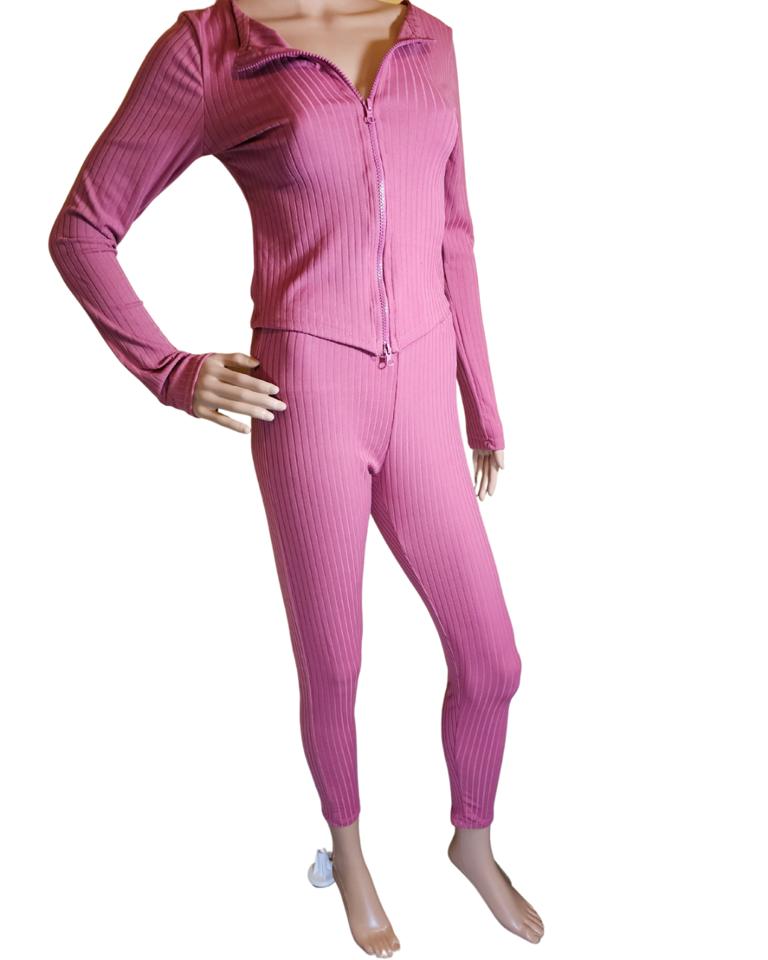 small-large, pink 2pc set. top is a zip top that is versatile. the pants are leggings