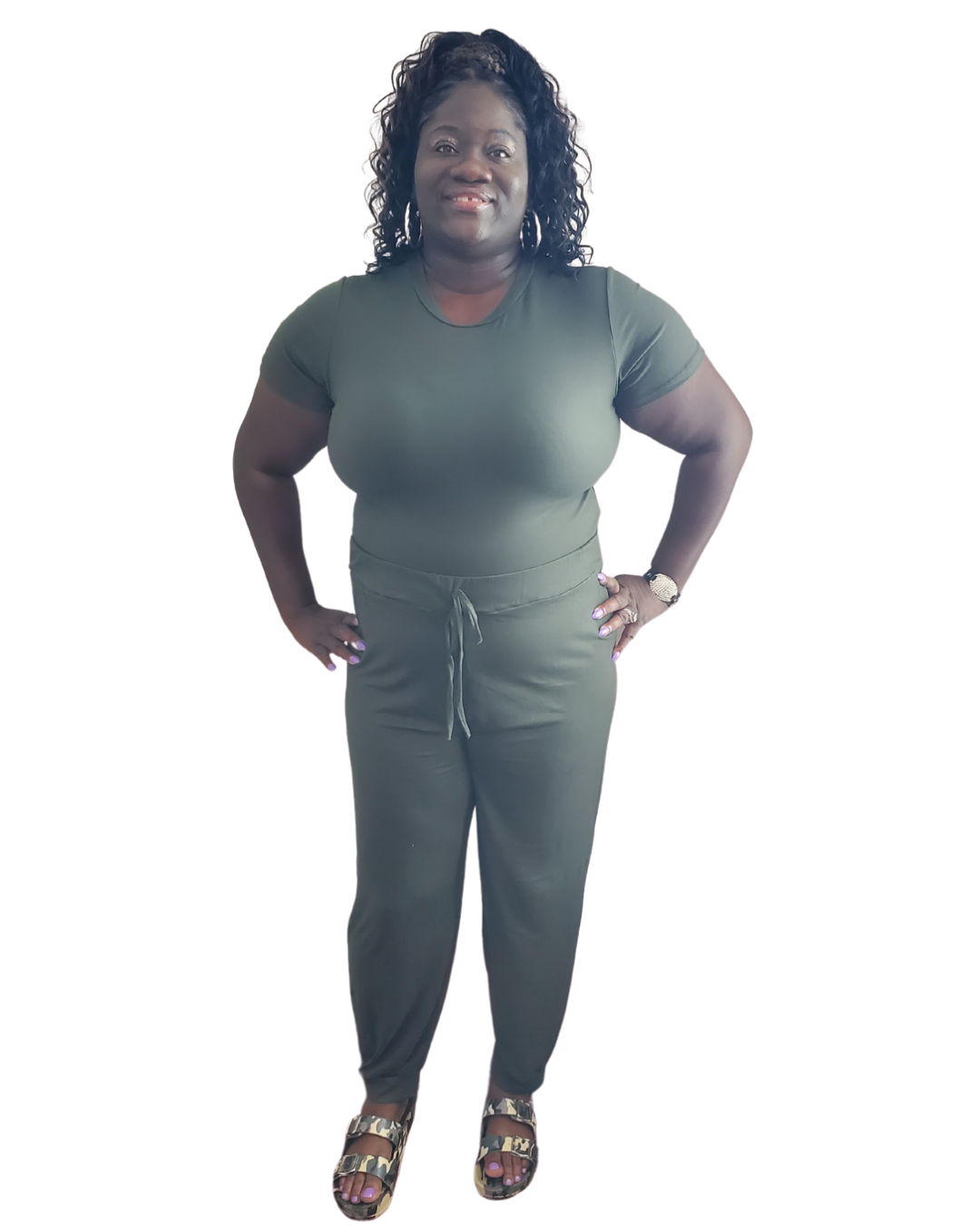 fan favorite. small-large olive green soft material 2 pc short sleeve shirt and loose-fitting pains with a stretch. has a jogger look at the bottom of the pants
